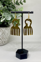 Load image into Gallery viewer, Africa-Afro Pick Earrings
